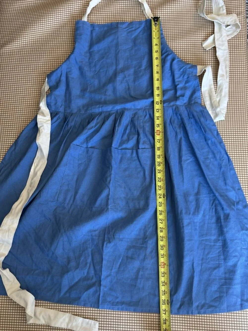 100% Linen Apron Made In India Blue Pockets ONE SIZE FITS MOST Farm Cottage NWT‎